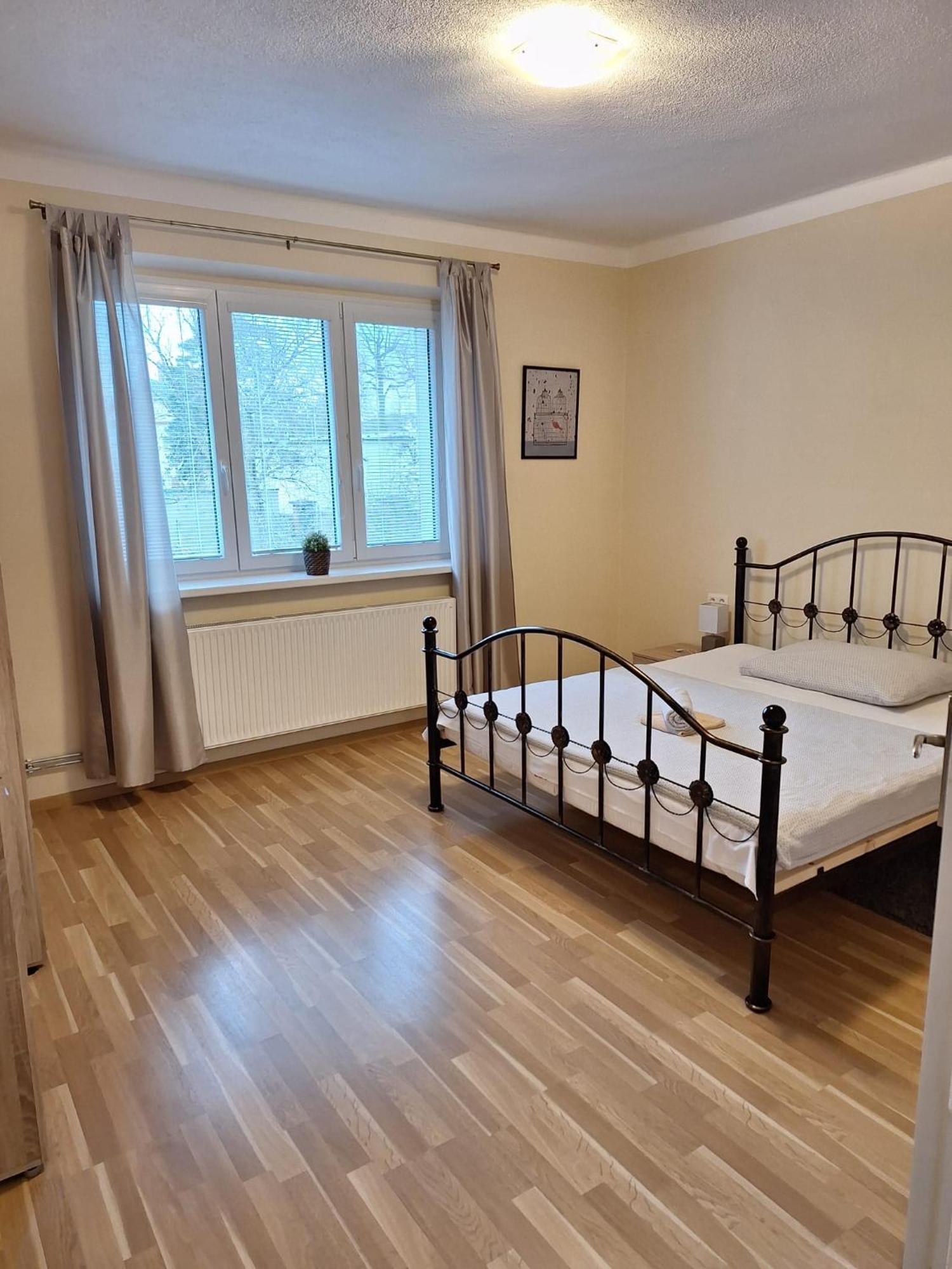 Star Apartments Piestany Bagian luar foto