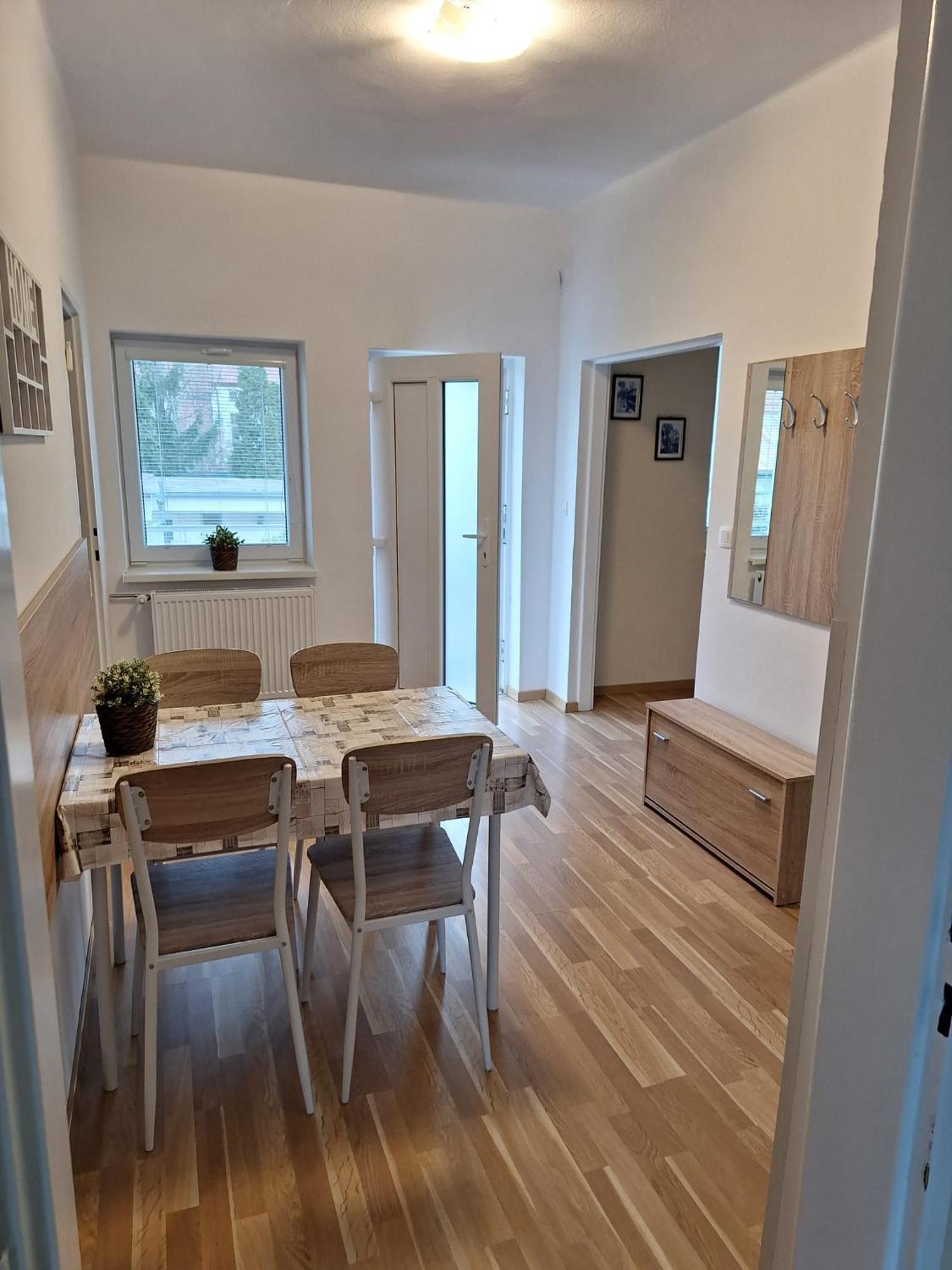 Star Apartments Piestany Bagian luar foto