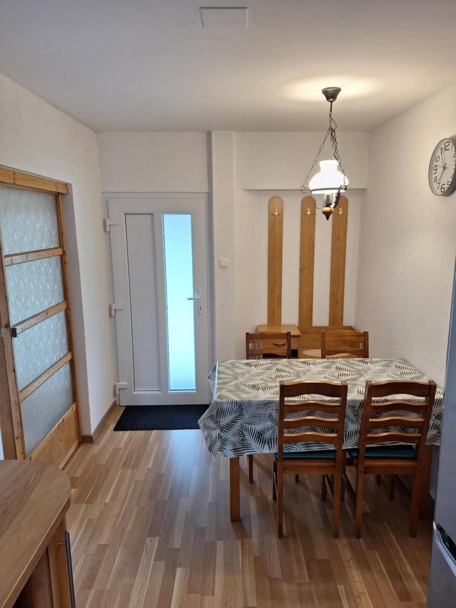 Star Apartments Piestany Bagian luar foto